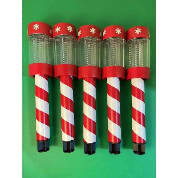 Christmas Holiday Solar Snowflake Candy Cane Outdoor Stake Lights Set Of 5 - Picture 1 of 3